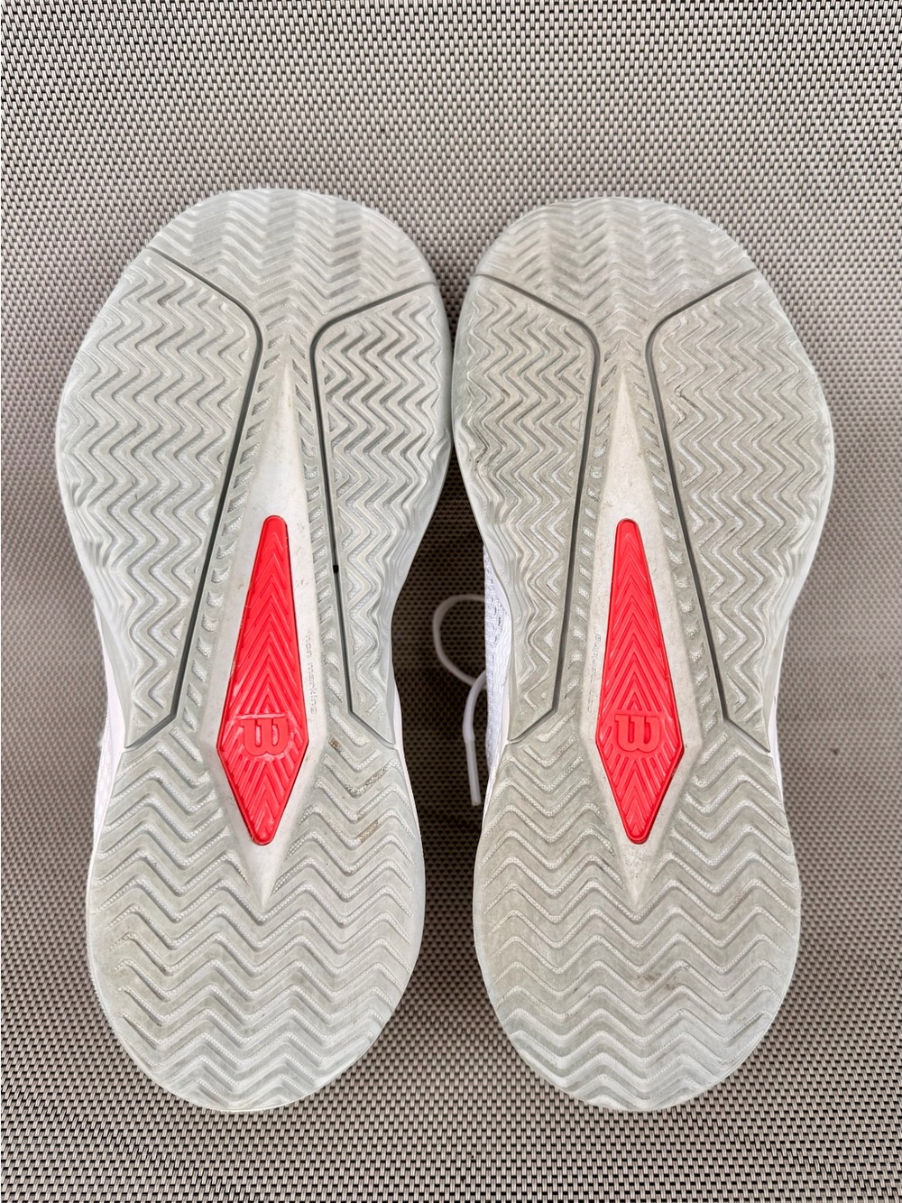 Wilson Women's 7.5 White and Light Gray Tennis Sneakers - Picture 5 of 7